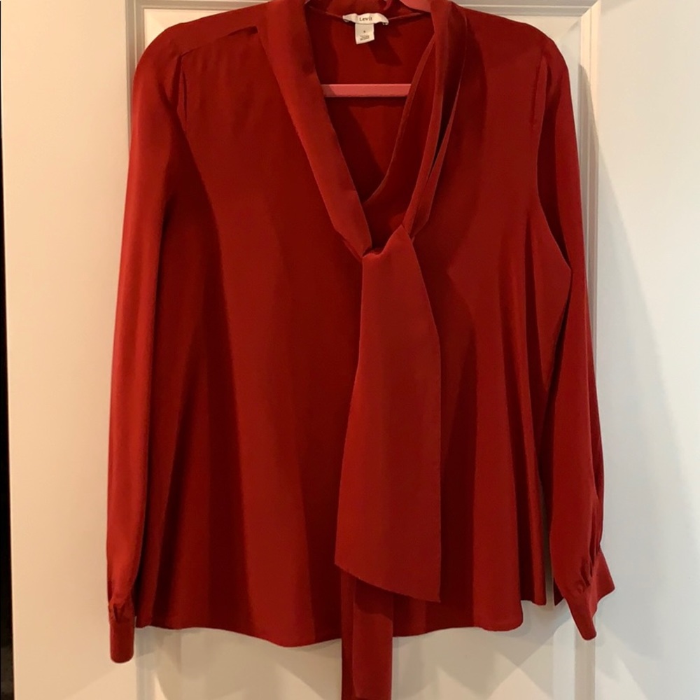 Lewit Silk top, size small